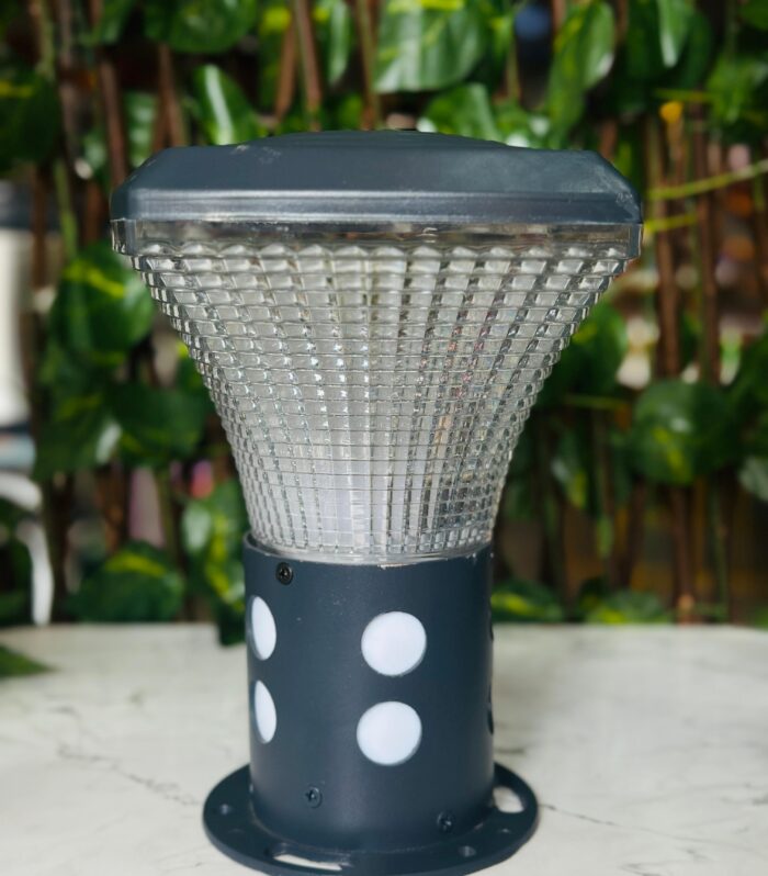 Amaze Vision Elegant Outdoor Aluminum Pillar Gate Light (Single)