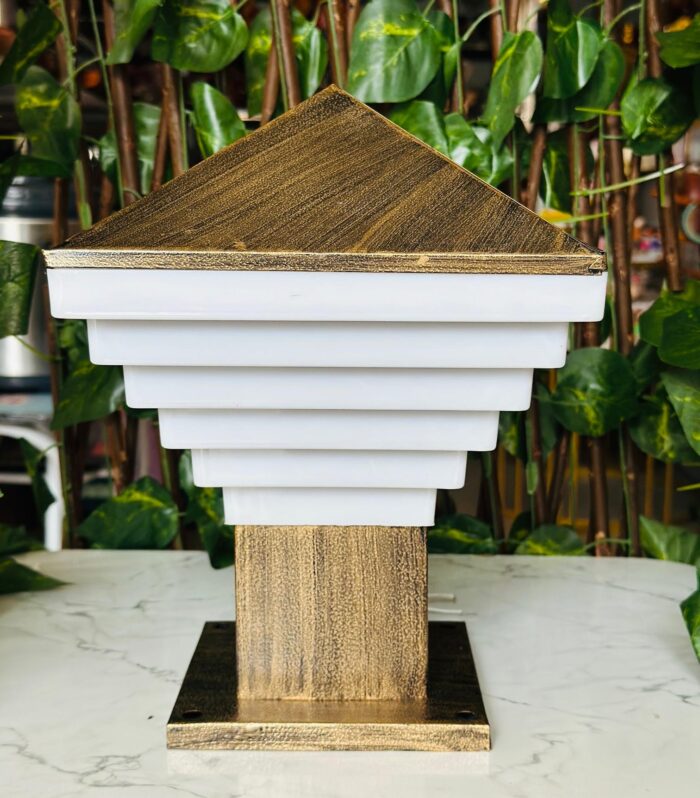 Zeena Iron Gate Light (Single)